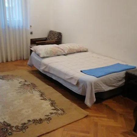 27 юли 3 бюджет Appartement Varna