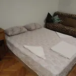 27 юли 3 бюджет Apartment