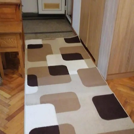 27 Юли 10 Бюджет